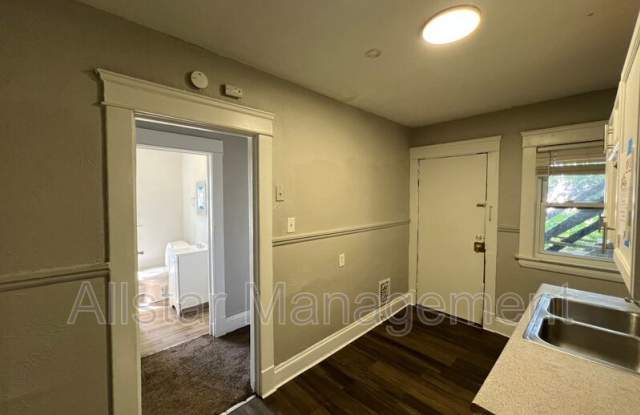 13815 Idarose Ave Gallery 4