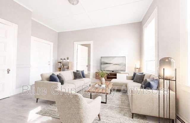 42 E Broadway St photos photos