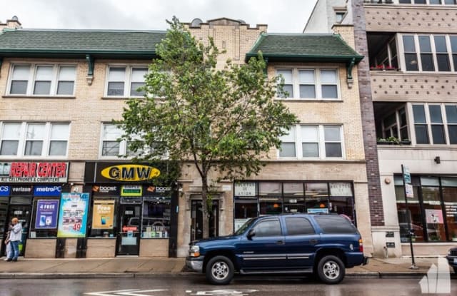 3105 West Lawrence Avenue - 3105 W Lawrence Ave, Chicago, IL 60625