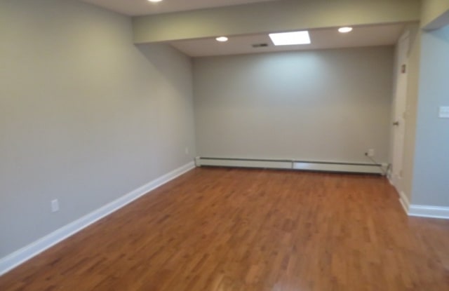 31 FRELINGHUYSEN AVE - 31 Frelinghuysen Avenue, Raritan, NJ 08869