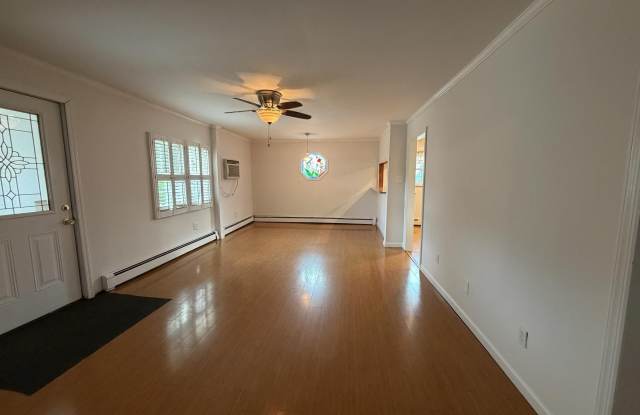 184 Horton Avenue Gallery 4