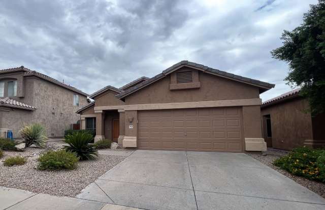 4 BEDROOM WITH POOL Gallery 4