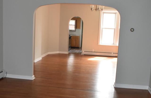 156 3RD AVENUE Gallery 4
