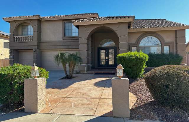 HIGHLY DESIRABLE AND SPACIOUS GATED COMMUNITY 5 BEDROOM PLUS LOFT W/ POOL - 13607 West Reade Avenue, Maricopa County, AZ 85340