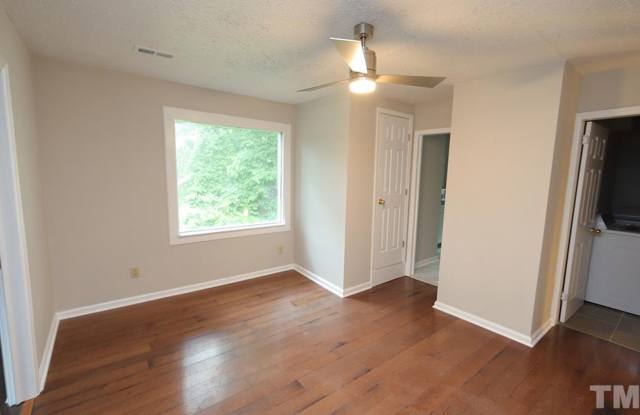 Great home in Chapel Hill! Gallery 4