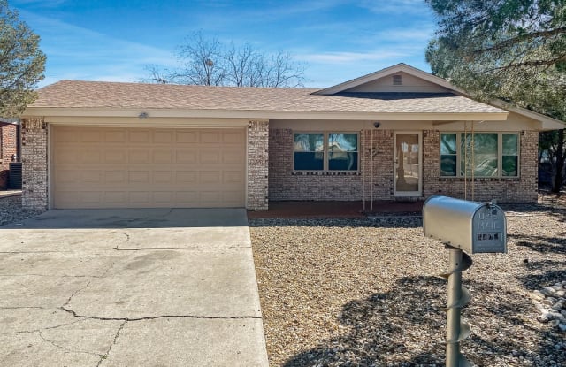 2300 North Cielo Drive - 2300 North Cielo Drive, Hobbs, NM 88240