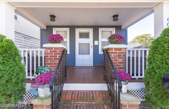 605 Monmouth Avenue unit: Front House photos photos