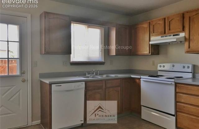513 Comanche Village Drive Gallery 3