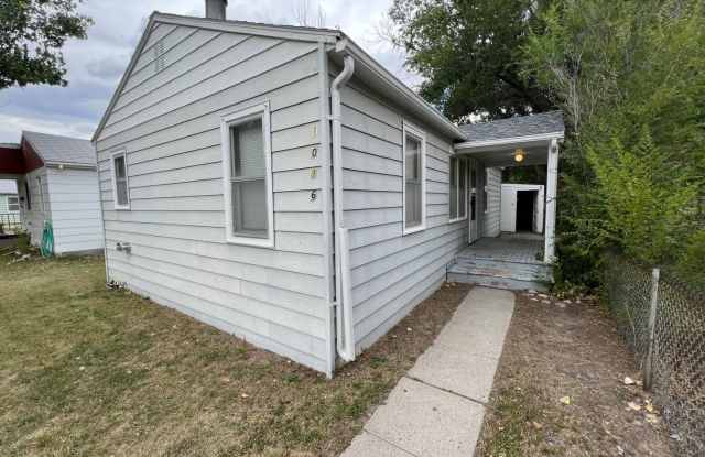 2 Bedroom 1 Bath House with Fenced Yard, Storage Shed, Off Street Parking Gallery 3