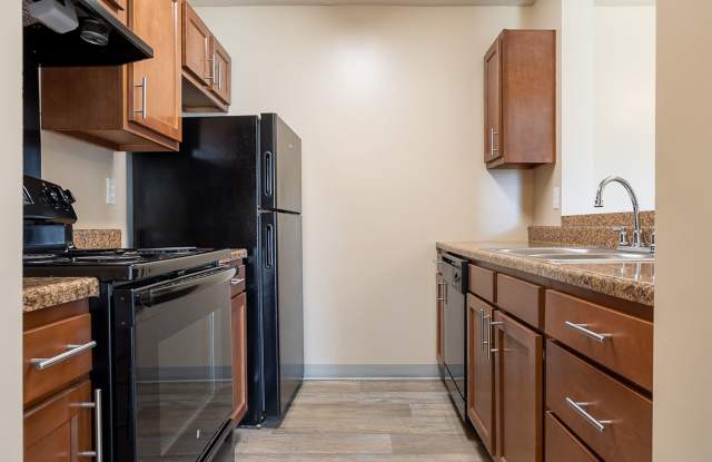 Walnut Manor Apartments Gallery 3