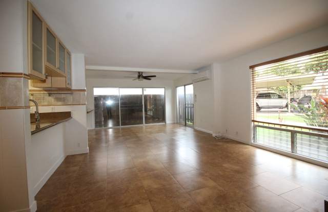 Rarely Available 3 bedroom - 2 bath - 2 parking! photos photos Rarely Available 3 bedroom - 2 bath - 2 parking! photos photos