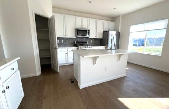 12782 Horton Ct Gallery 3