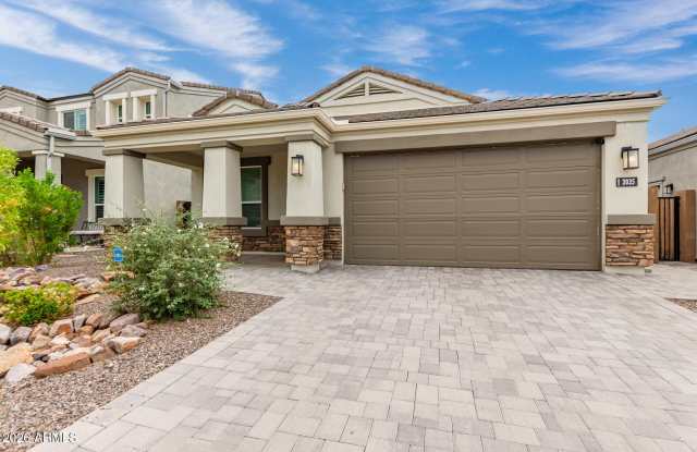 2035 E NORTHWOOD Drive Gallery 2