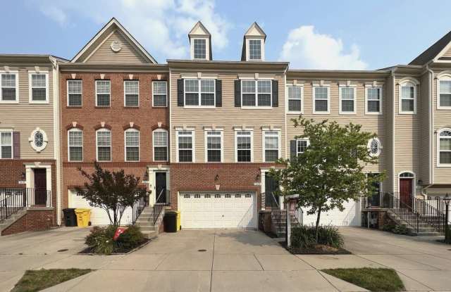 Beautiful 3bd 2/2bths town home in Summerfield Village! - 1009 Red Clover Road, Odenton, MD 21054