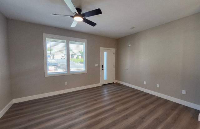 Gorgeous NEW CONSTRUCTION! w/Smart Home Technology, Washer & Dryer Included! Gallery 4