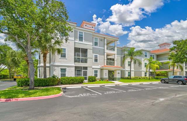 Now Available! 2 bed 2 bath condo in The Tides at Pelican Landing! Gallery 1