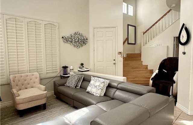 13608 GREENOAK Court Gallery 3