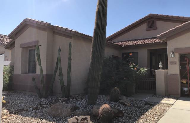 5915 W Running Deer Trl - 5915 West Running Deer Trail, Phoenix, AZ 85083