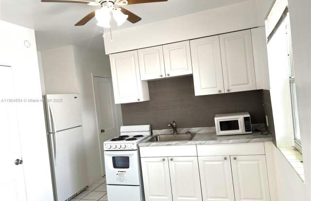 1931 Jefferson St photos photos