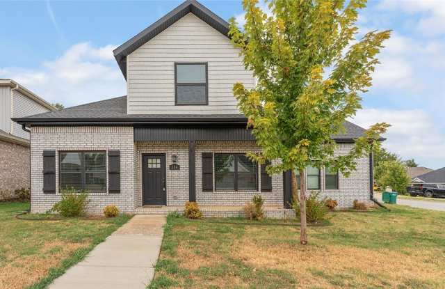 334 W Kinniburgh Drive Gallery 1
