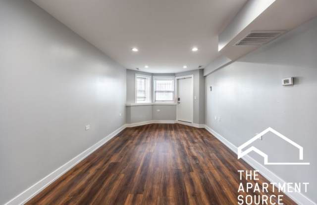 3328 West Congress Pkwy. photos photos