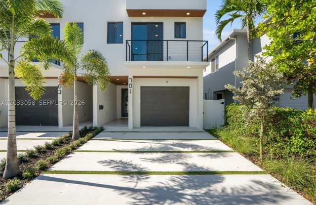 701 SW 17th st photos photos
