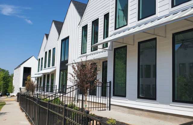 128 Pearl Street - 128 Pearl St, Woodstock, GA 30188