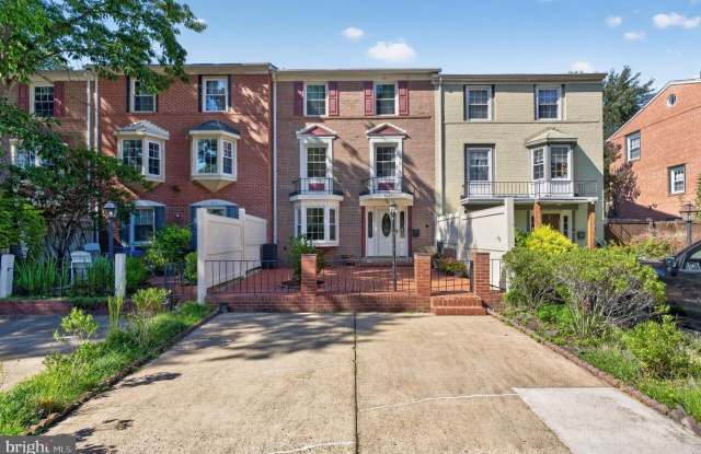 4514 ARENDALE SQ Gallery 2