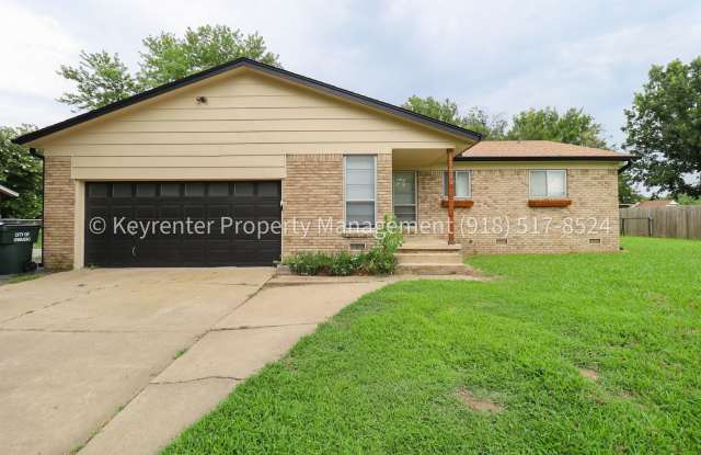 Recently Renovated 3 Bed 2 Bath in Collinsville! photos photos
