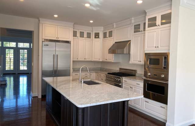5112 STRATHMORE AVENUE Gallery 3