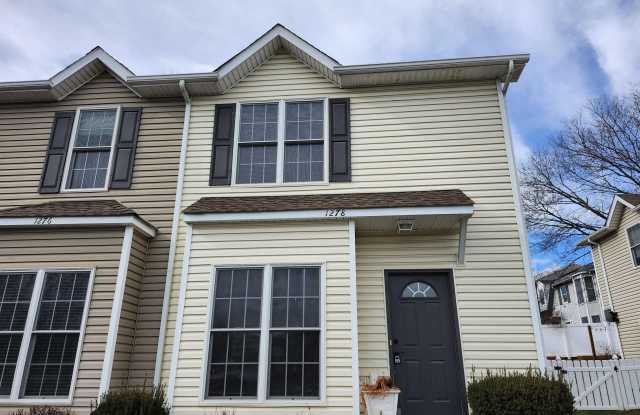 1278 SETTLERS LN - 1278 Settlers Lane, Harrisonburg, VA 22802 1278 SETTLERS LN - 1278 Settlers Lane, Harrisonburg, VA 22802