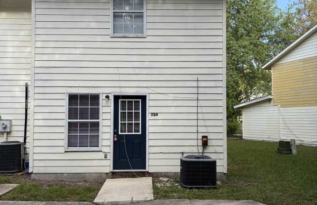 724 Morningside Lane photos photos