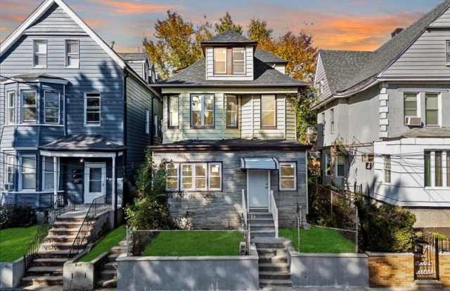 61 Columbia Ave photos photos
