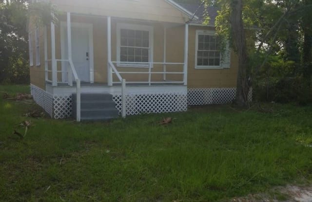 1735 Thelma St. - 1735 Thelma Street, Jacksonville, FL 32206