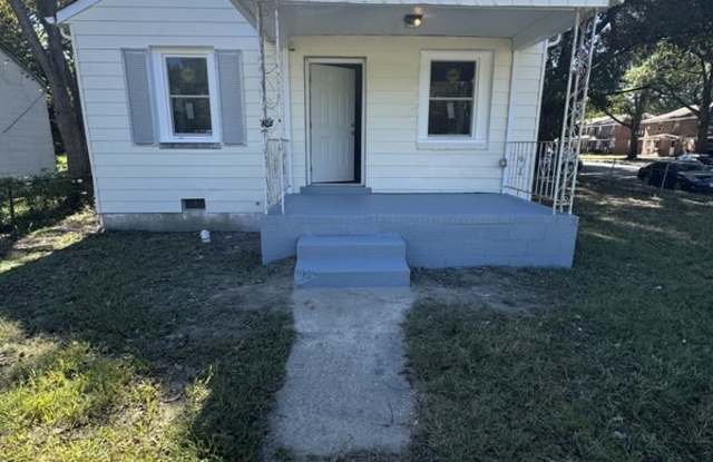 2601 Phaup St photos photos