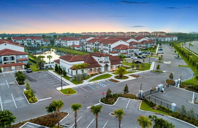 Venetian Apartments Gallery 4