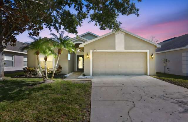 3/2 Lutz Home in Steinbrenner District photos photos