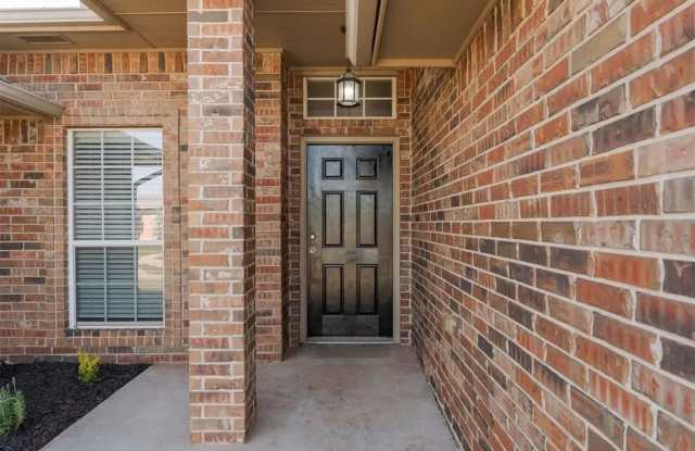 Beautiful 4 Bed 2 Bath Home In Deer Creek Gallery 3