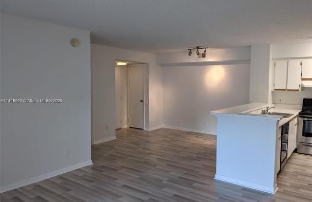 560 S Park Rd photos photos