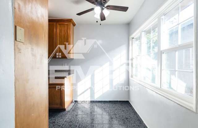 728 1/2 South Ferris Avenue photos photos