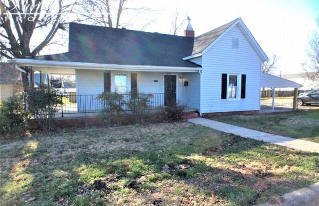 143 Brawley Avenue - 143 East Brawley Avenue, Mooresville, NC 28115