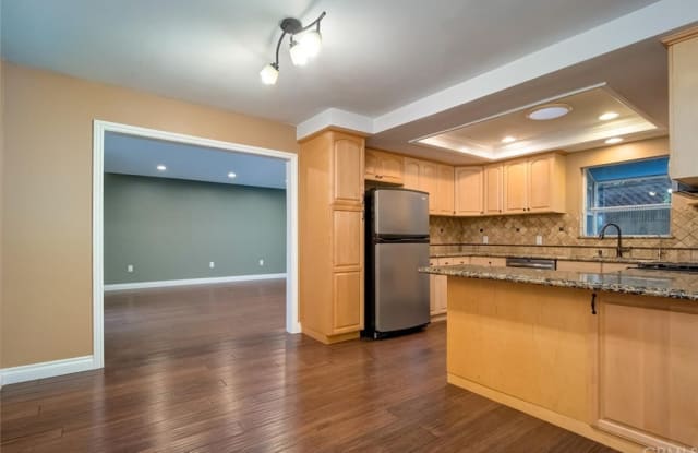 3024 Cleveland Avenue - 3024 Cleveland Avenue, Costa Mesa, CA 92626