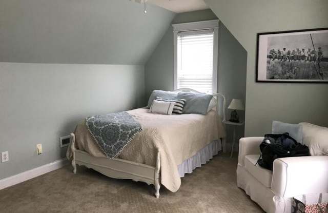 13319 Mercer Drive Gallery 4
