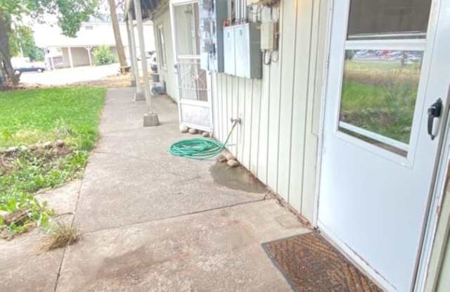 Cheney Studio Apartment Available 7/10 photos photos