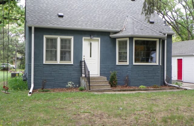 8679 Goodhue St NE - 8679 Goodhue Street Northeast, Blaine, MN 55449