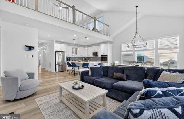 19404 LOBLOLLY CIR Gallery 2
