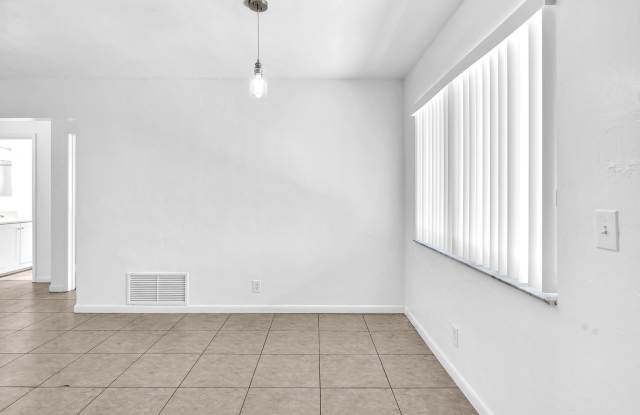 188 Southeast 27th Way Gallery 3