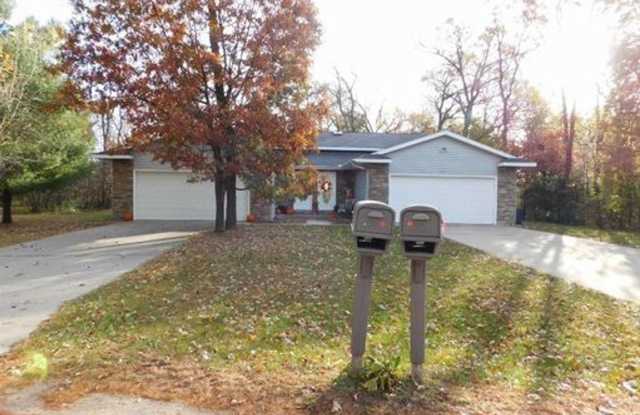 3381/3383 Bridlewood Dr photos photos