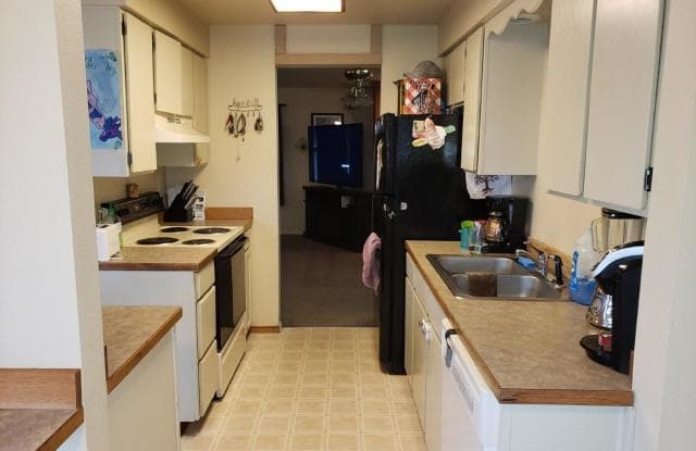 151 East Lacey Avenue - 151 East Lacey Avenue, Hayden, ID 83835
