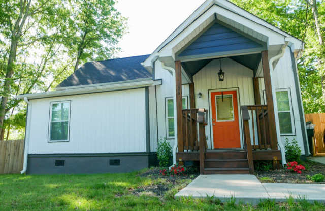36 E Main Street - 36 East Main Street, Greenville, SC 29611